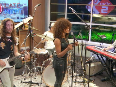 Shary-An - Gotta Have You live @ Roodshow Late Night