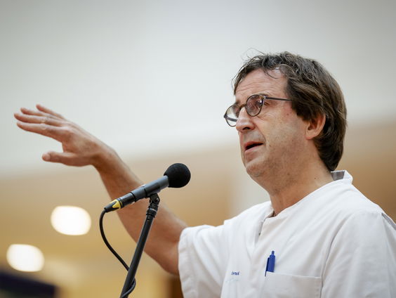 Hoe erg is het tekort aan virusremmer remdesivir? Diederik Gommers legt uit