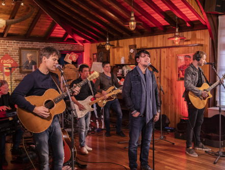 De 3JS LIVE in De Wild in de Middag vanuit Volendam!