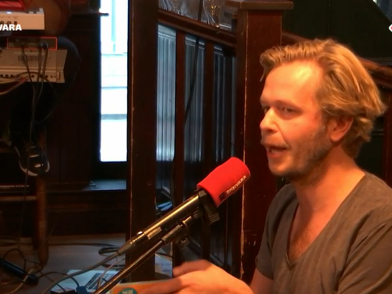 Wout Waanders maakt poëzie van pretparkattracties