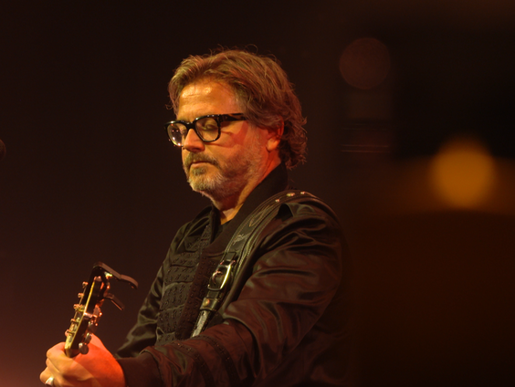 Guus Meeuwis - ‘Een Seconde’ live bij Muziekcafé in Poppodium 013 (Club Zoveel)