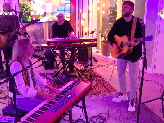 Suzanne & Freek- Als het avond is (Live @ Fragiel)