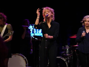 Jacqueline Govaert bevestigt: ook Krezip zal spelen op het NPO Radio 2 Koningsdagfestival!