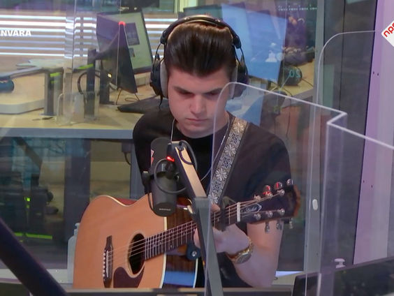 Mick Stender - time to wait (Live @ Giel)