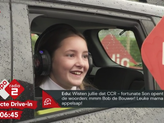 Lynn zamelde drie winkelkarren vol statiegeldflessen in voor KWF