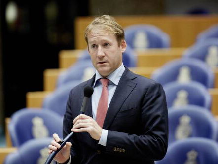 Kees Verhoeven geeft ons een lesje in democratie