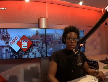 Maar je slikt die piemel toch niet door?