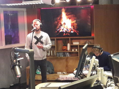 Tourist Le MC live bij De Staat van Stasse