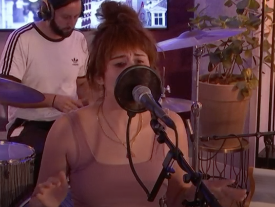 Naaz - Army Dreamers (live @ Avond Van De Vrede)