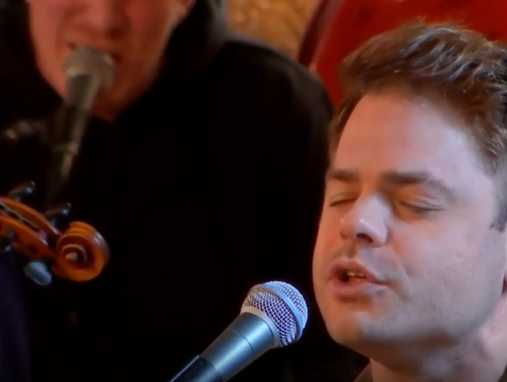 VanVelzen – Laat het donker aan