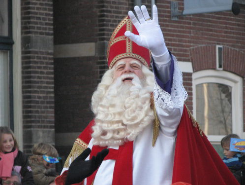 Jeroen leest wel een heel bijzonder Sinterklaas-gedicht voor