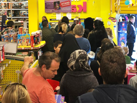 Dit is volgens consumentenpsycholoog Patrick Wessels de verklaring voor de Intertoys gekte