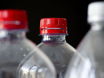 Hester Klein Lankhorst over 100% gerecyclede petflessen