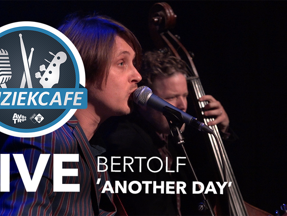 Bertolf - 'Another Day' live bij Muziekcafé