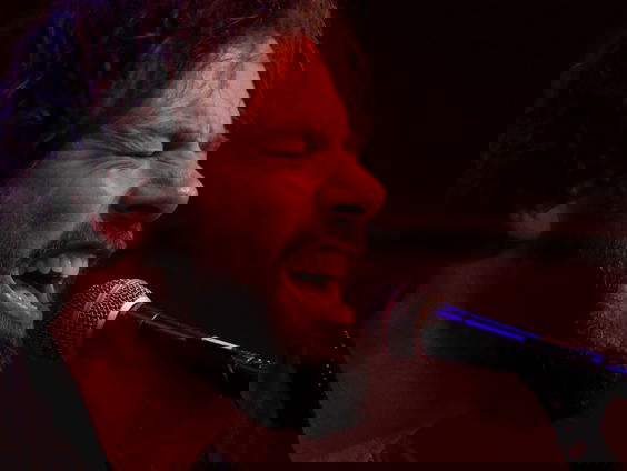 Bökkers - Hou Van Mij live in Muziekcafé