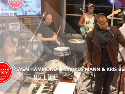 Sven Hammond & Markus Mann & Kris Berry – ‘In This Life’ live @ Roodshow Late Night
