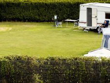 Petra Knoth schreef 'Smakelijk Kamperen!'