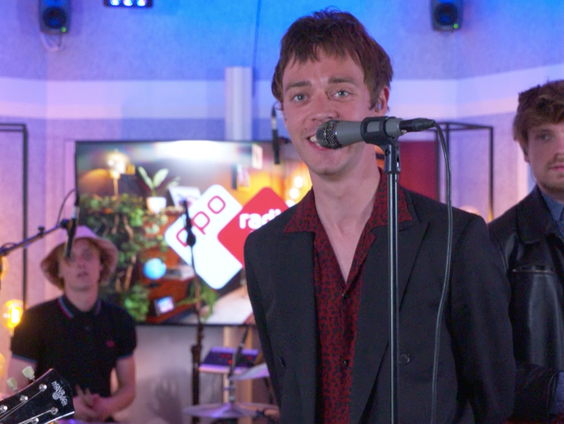 Orange Skyline primeurt nieuwe single 'Keep It Together' live in Jan-Willem Start Op