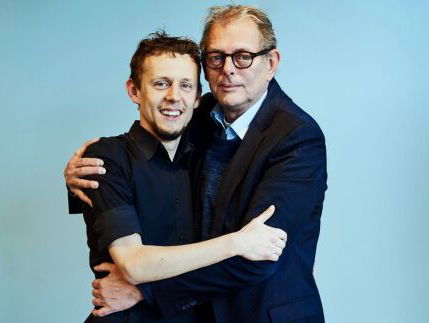 Alex maakte een docu over het leven van zijn dove zoon