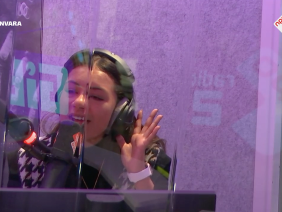 Sophia Links- bruised gold (Live @ Giel)