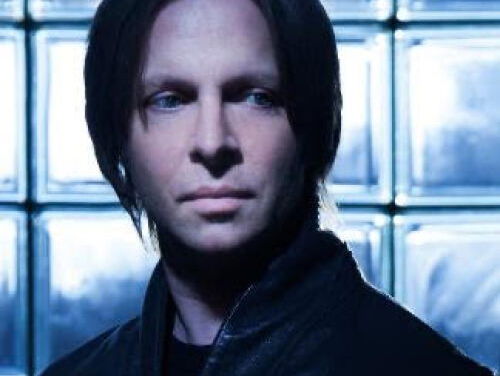 Clark Datchler van Johnny Hates Jazz stuurt harts boodschap naar de Radio 2 luisteraars!