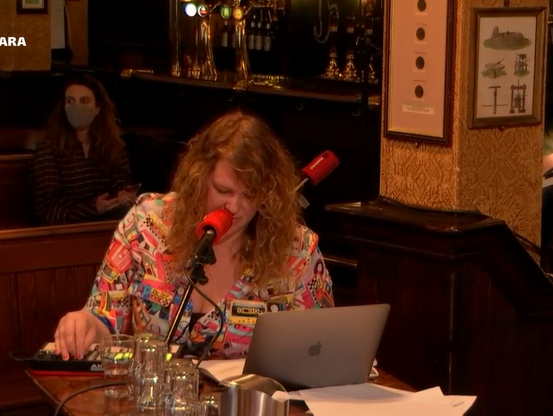 Cabaret: file in het Suezkanaal