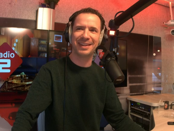 60 Seconden Spel-speler René wint de allereerste ‘Aan De Bruidstaart’