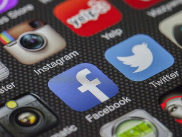 Social Media onderzoek: minder Facebook, meer Twitter? Opvallend!