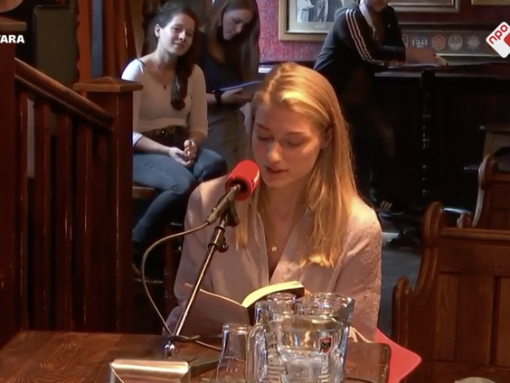 Maud Sintenie geeft een kijkje in de wereld van jonge, vrouwelijke kistdragers