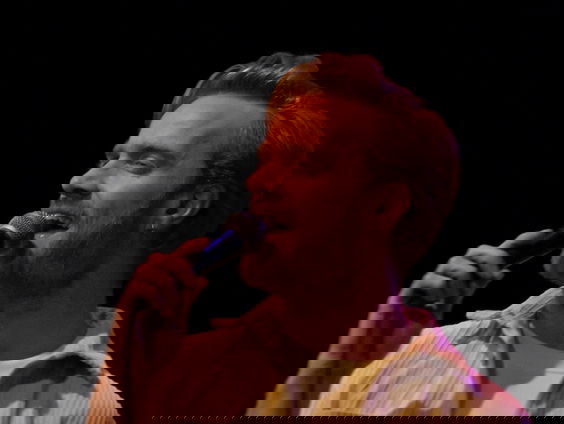 Beautiful Strangers - Leaving Without You live in Muziekcafé