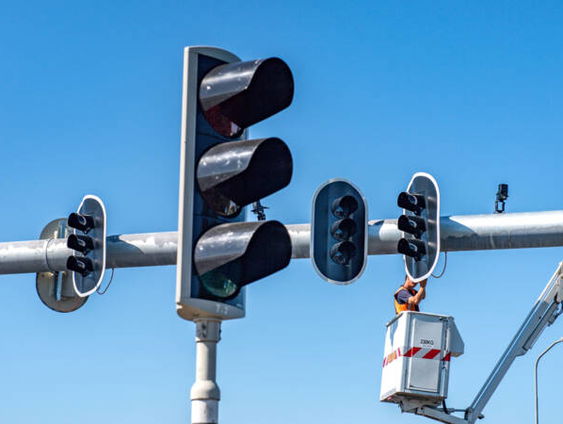 Hacker Rik van Duijn legt uit: Een app die stoplichten kan beinvloeden