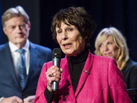 Mies Bouwman: Ik ga de competitie aan met Van der Gijp!