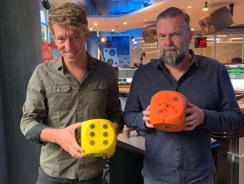 Nouja! Stuurt luisteraar Jeroen zomaar een nieuwe dobbelsteen op
