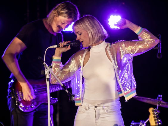 Inge van Calkar twijfelde of ze haar nieuwe nummer moest uitbrengen