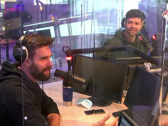 Nick & Simon spelen samen de Top 2000 Shuffle