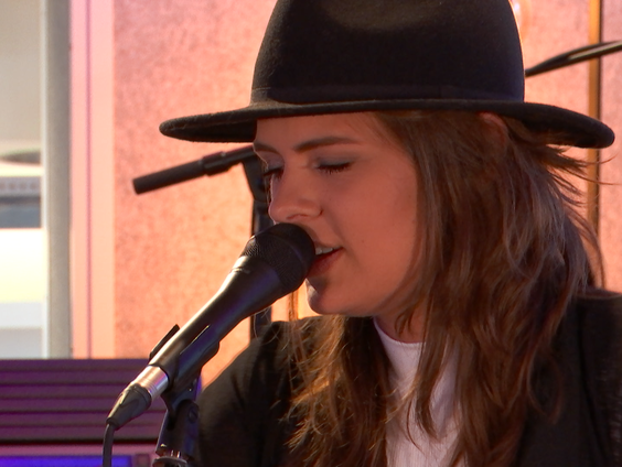 Mell & Vintage Future - 'High On Love' live bij Muziekcafé