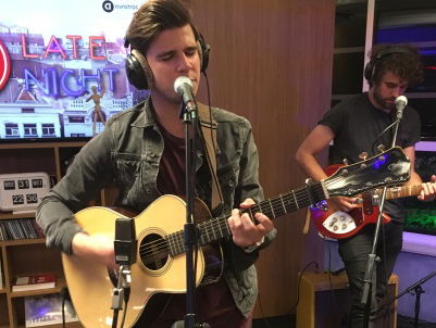 Handed - Hold On To Me Brother live @ Roodshow Late Night