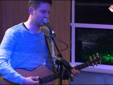 Sidewalk - Great Pretender live @ Roodshow Late Night