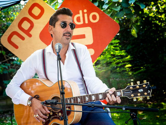 Een mooie week voor Danny Vera: wordt vader en heeft de NPO Radio 2 TopSong