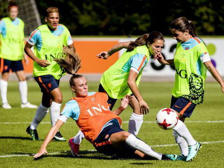 De leeuwinnen staan in de startblokken!