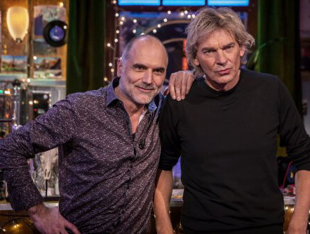 Even testen: is de Top 2000 Quiz winnares in een spontane quiz nét zo goed?