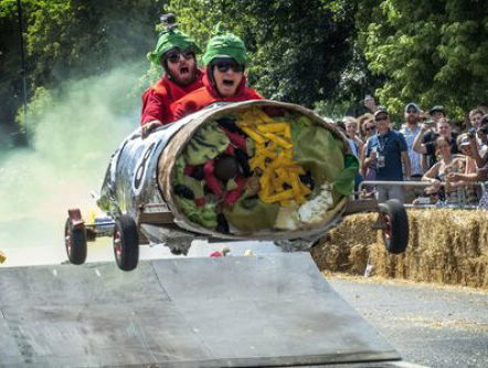 Met 70km per uur met de zeepkist van de Cauberg!