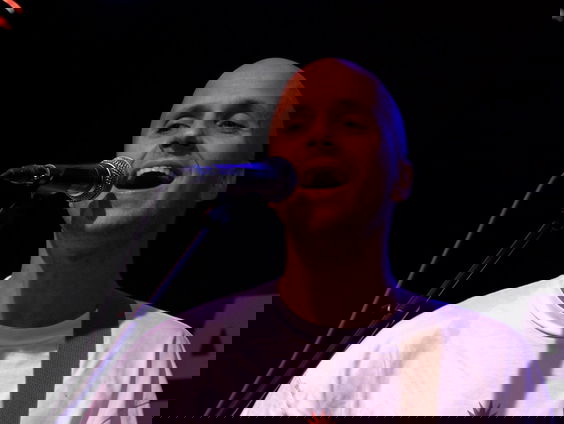 Milow - DeLorean live in Muziekcafé