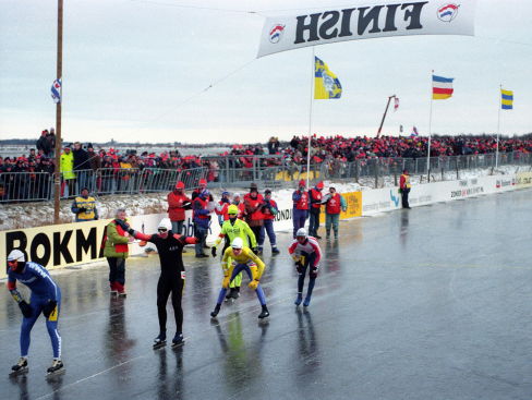 Hoe plas je eigenlijk tijdens de Elfstedentocht?