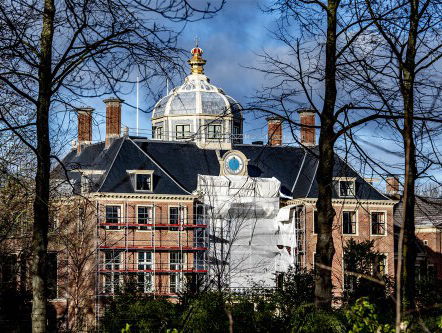 De Oranjes zijn verhuisd. Justin Marcella legt uit