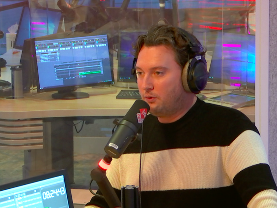 Nieuwe hobby Tino Martin levert hem bezoek van de politie op