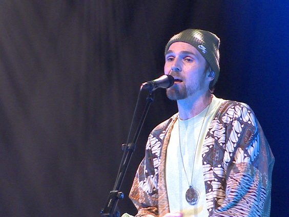 Goldkimono - 'To Tomorrow' live bij Muziekcafé