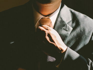 De Hollandse Marcel Jansma mag heel Arsenal voorzien van pakken