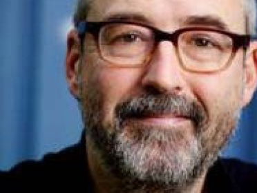 Ronald Giphart schreef 'Wie waarlijk leeft -Portret van mijn moeder'