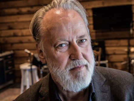 Jack Poels correspondeert vanuit zijn 'achtertuin' met de rest van de wereld